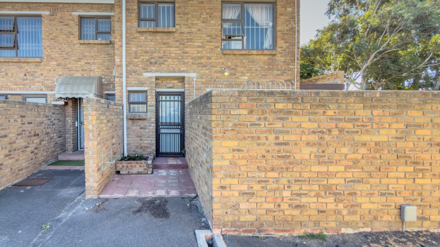 3 Bedroom Property for Sale in Table View Western Cape